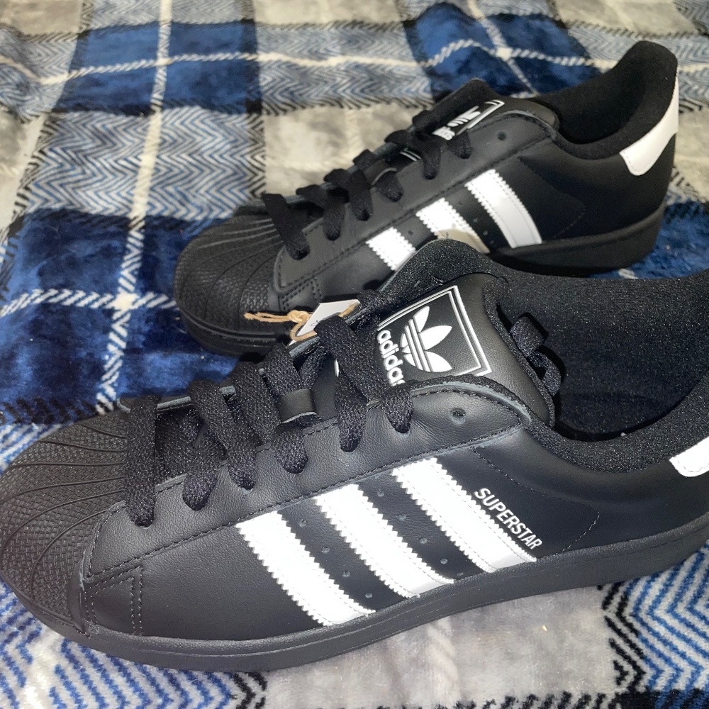 Adidas Unisex Sneakers Black & White Superstar II Size Men 8.5 Women 9.5 NWT - Picture 2 of 10